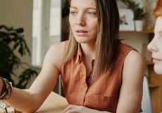 Non à la pénalisation financière des entreprises employant des salariés dont les enfants ne peuvent aller à l’école